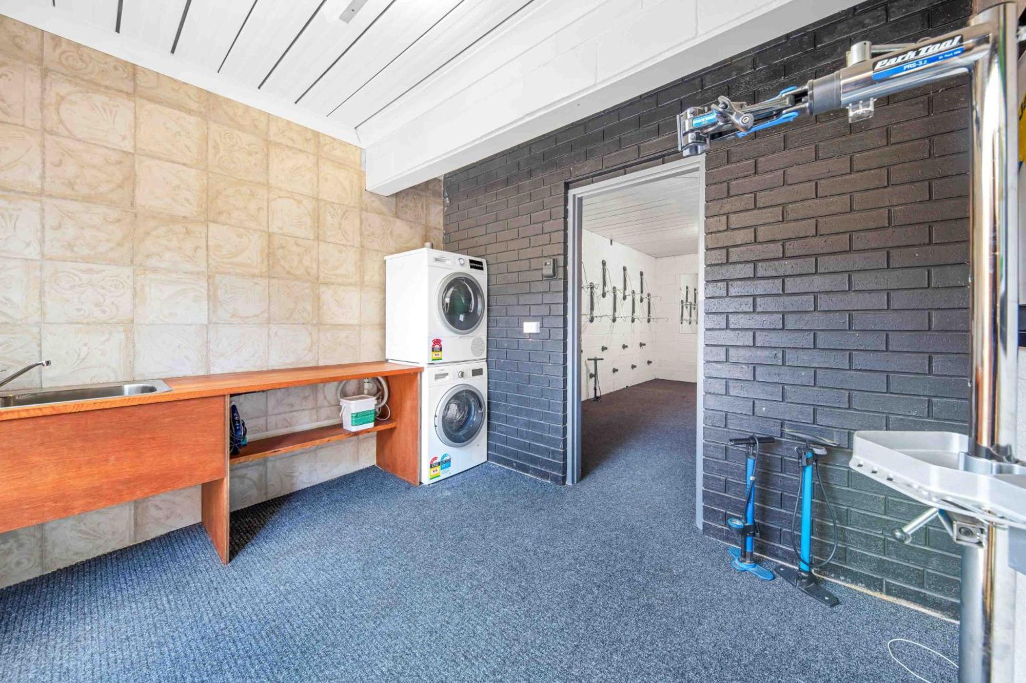 Bright Velo Hotel Екстериор снимка